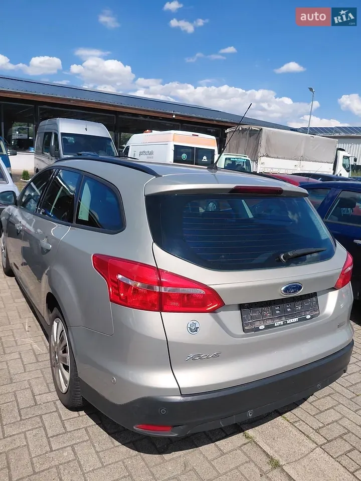 Ford Focus 2015 photo 2