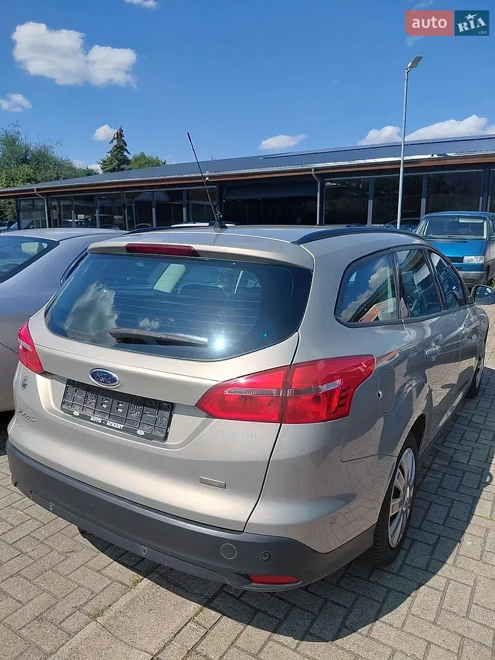 Ford Focus 2015 photo 3