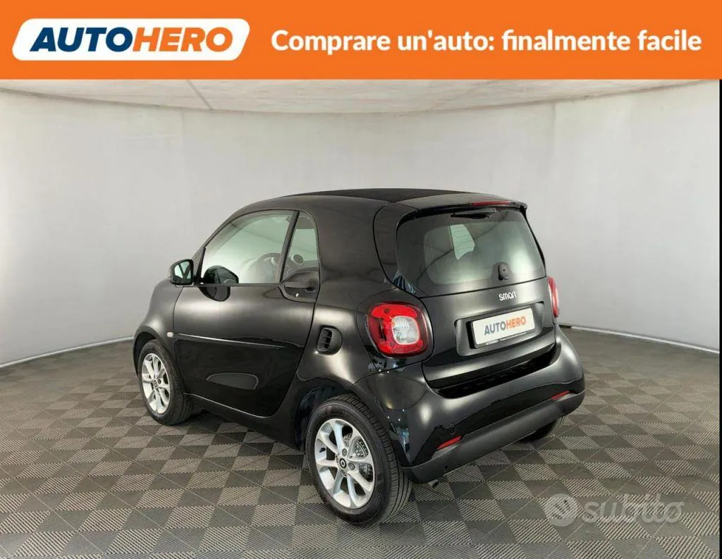 Smart Fortwo 2019 photo 4