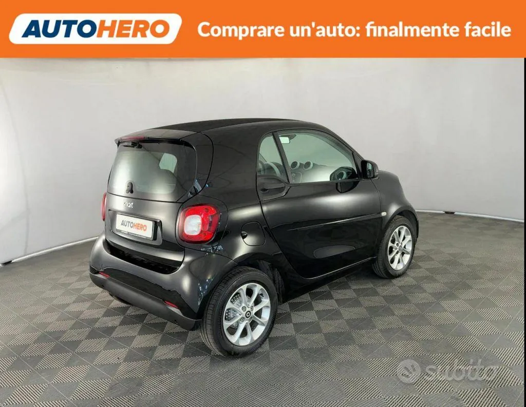 Smart Fortwo 2019 photo 5