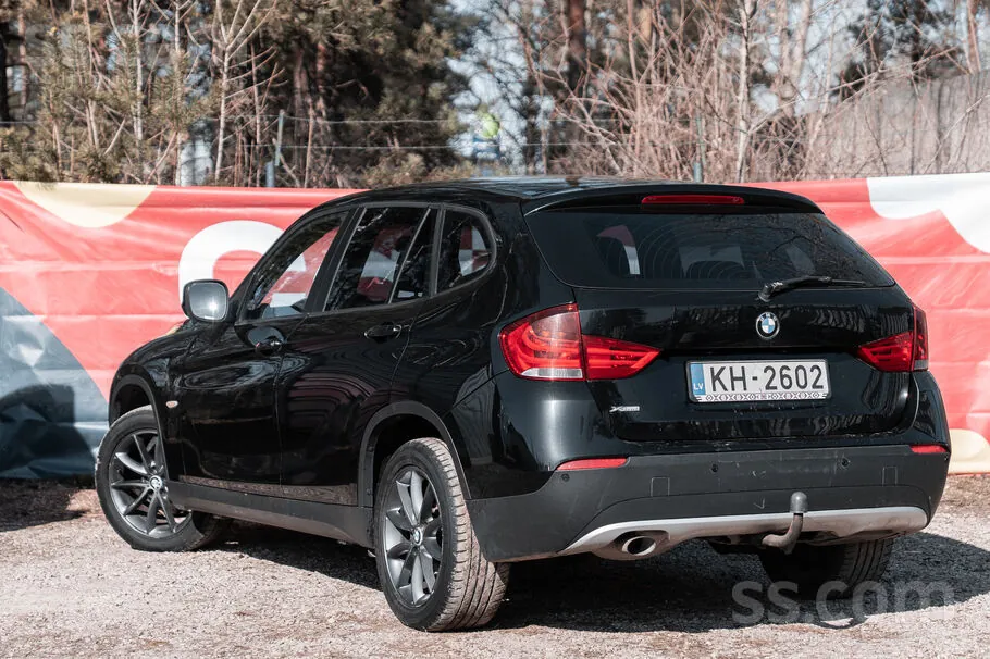 BMW X1 2011 photo 4