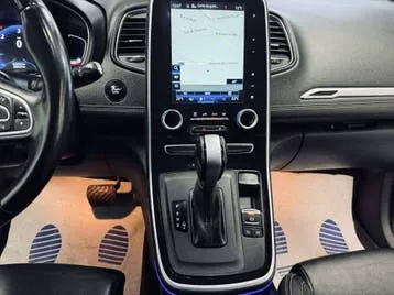 Renault Scenic 2017 photo 2