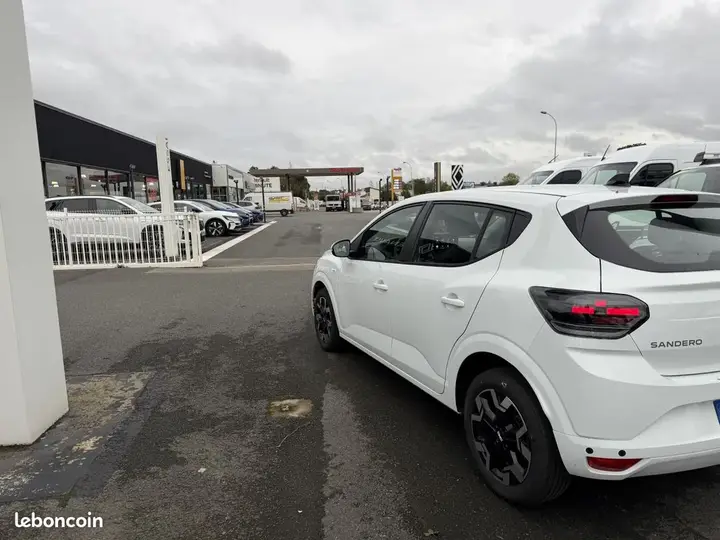 Dacia Sandero 2026 photo 2