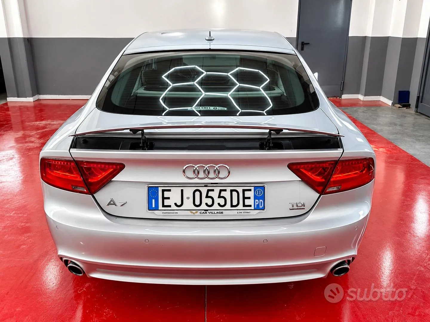 Audi A7 2011 photo 2