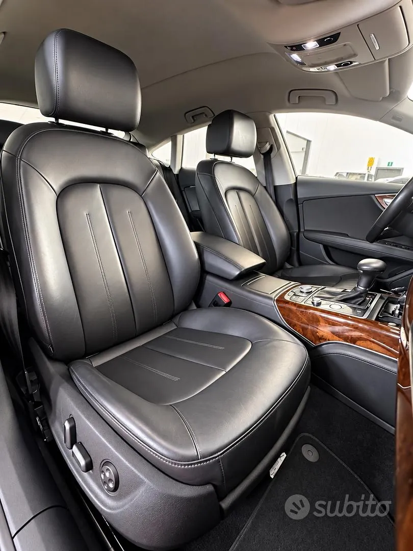 Audi A7 2011 photo 3