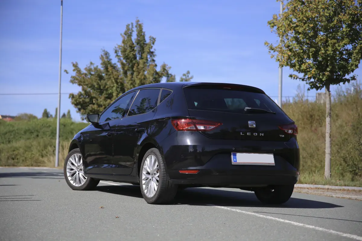 Seat Leon 2015 photo 2