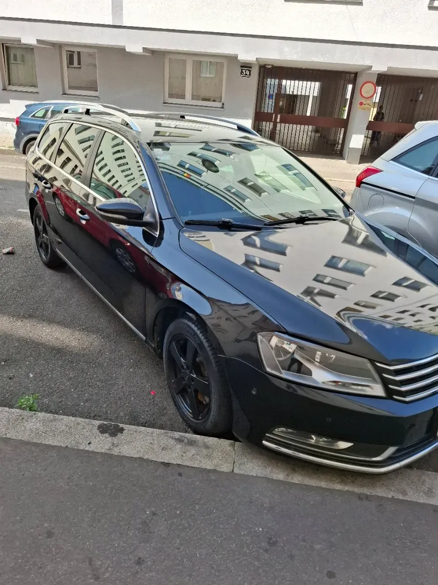 Volkswagen Passat 2011 photo 3