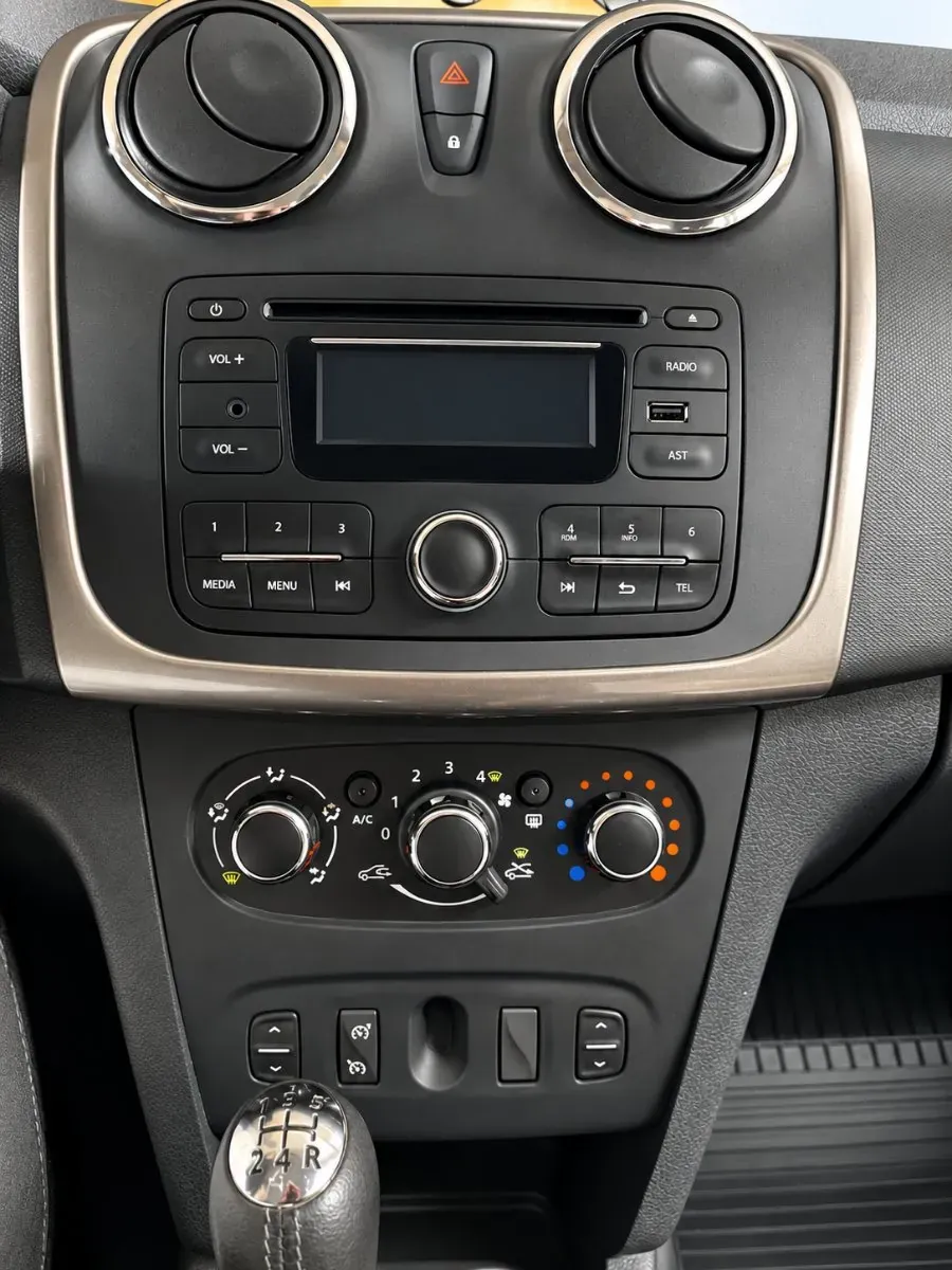 Dacia Logan 2016 photo 3