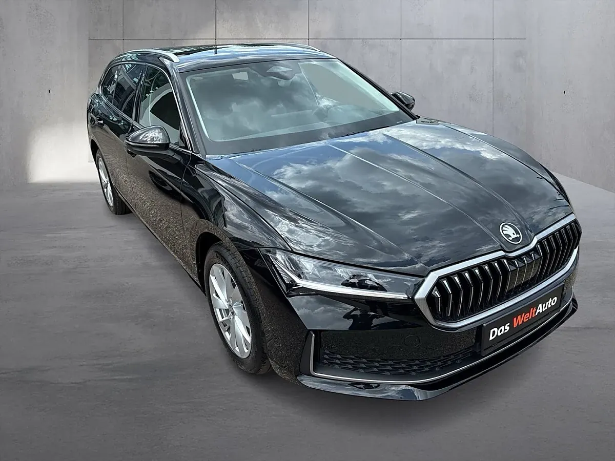 Skoda Superb 2025 photo 3
