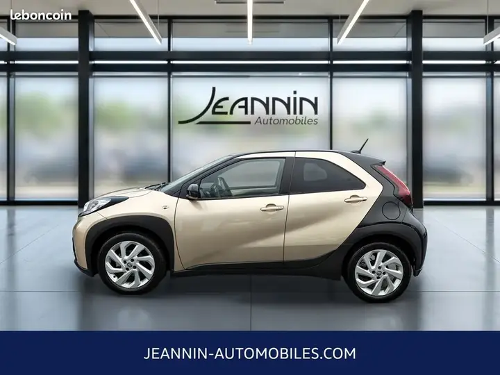 Toyota Aygo X 2022 photo 2