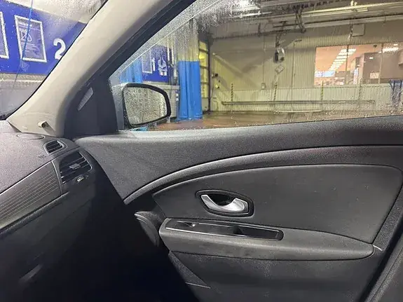 Renault Megane Iii 2010 photo 2