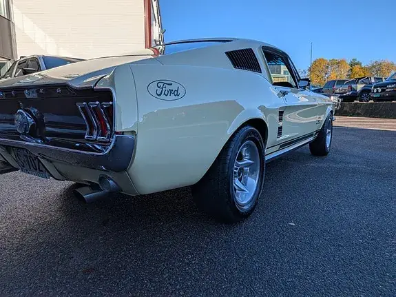 Ford Mustang 1967 photo 5