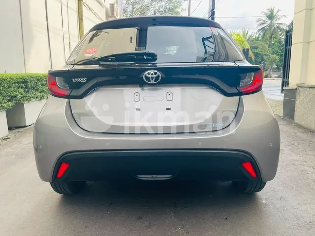 Toyota Yaris 2024 photo 2