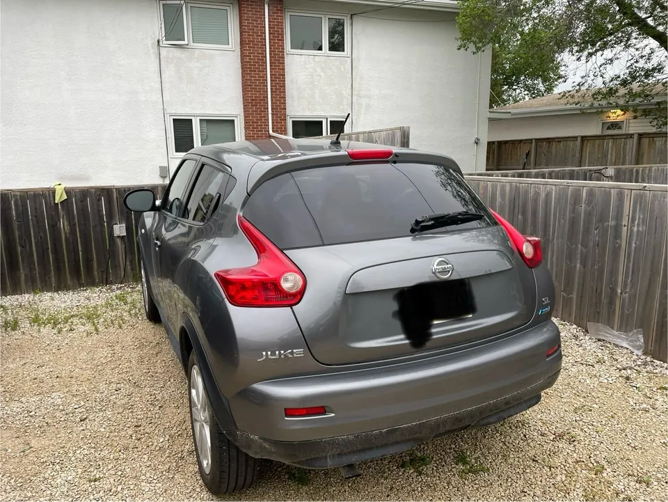 Nissan Juke 2013 photo 2