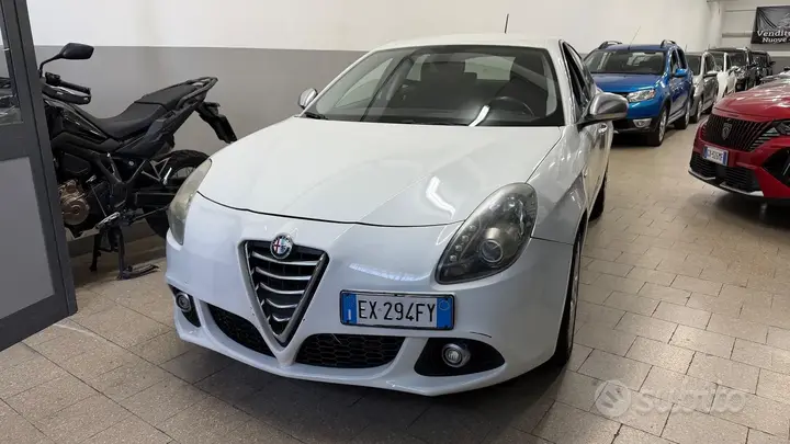 Alfa Romeo Giulietta 2014 photo 3