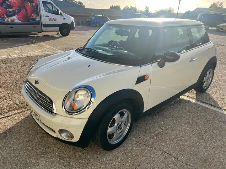 Mini One 2008 photo 4