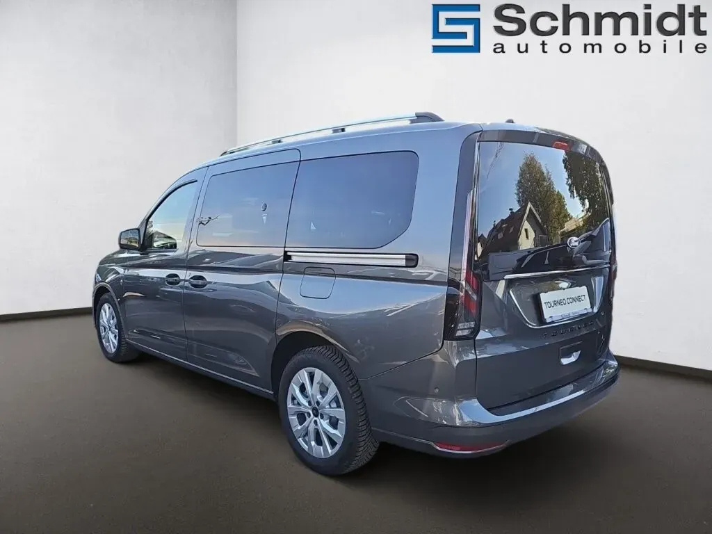 Ford Transit photo 3