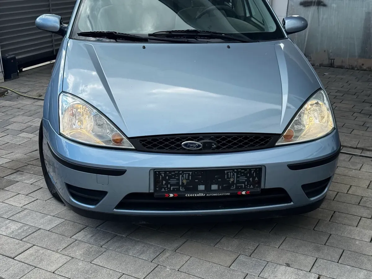 Ford Focus 2004 photo 2