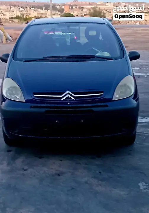 Citroen Xsara Picasso 2004 photo 2