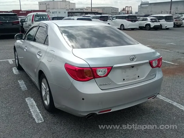 Toyota Mark X 2009 photo 3