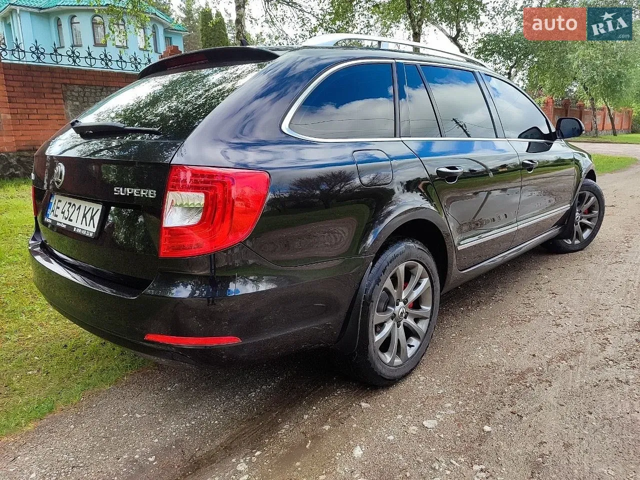 Skoda Superb 2014 photo 4