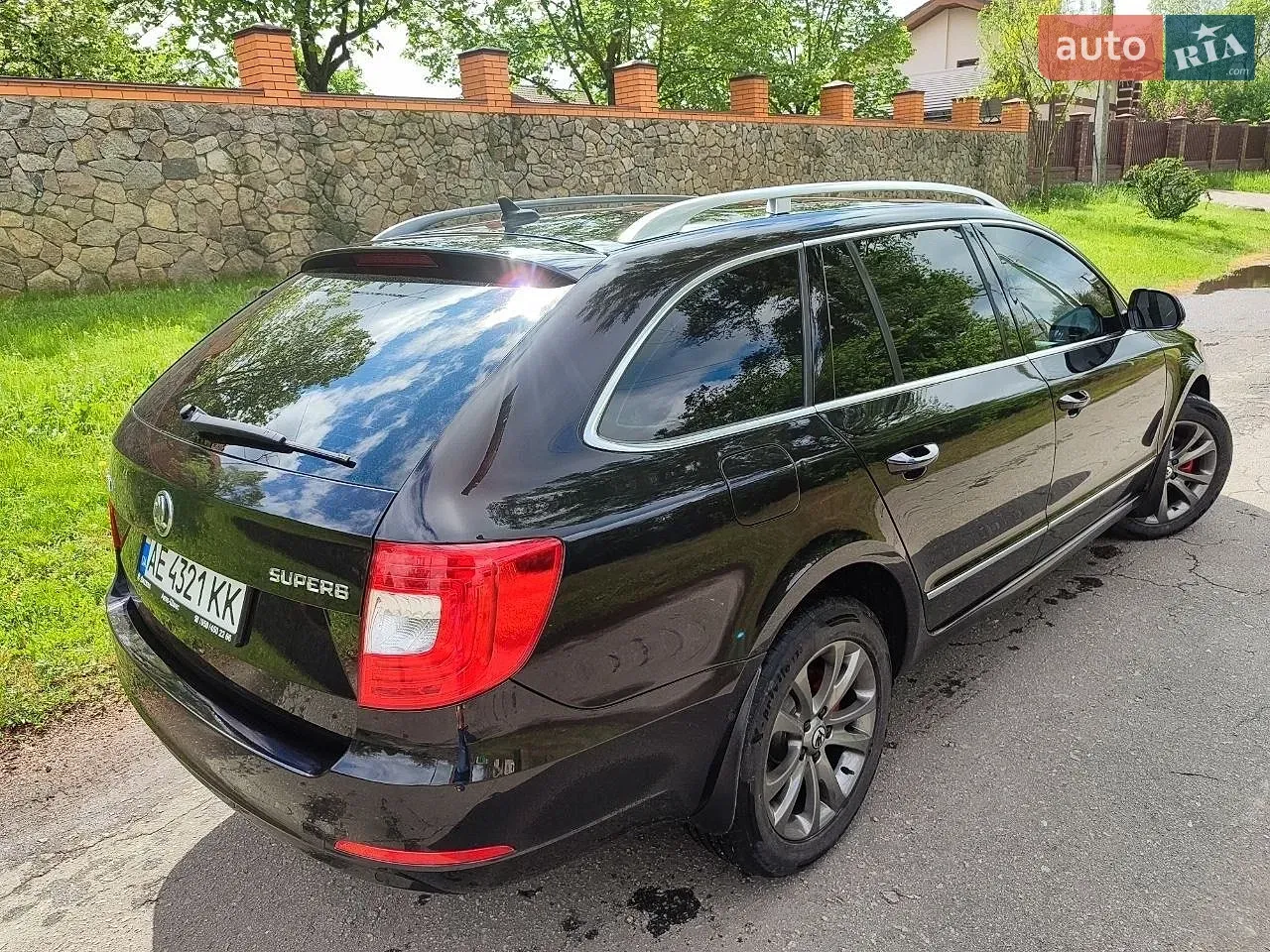 Skoda Superb 2014 photo 2