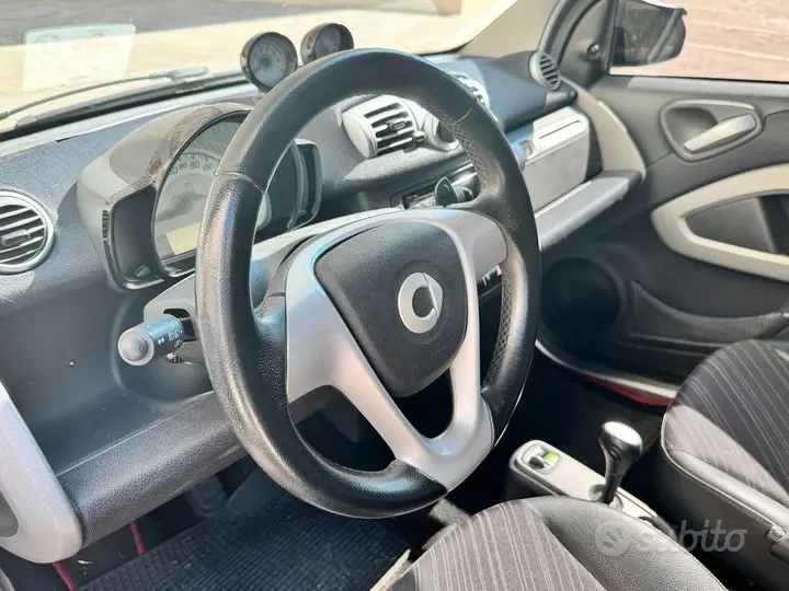 Smart Fortwo 2012 photo 3