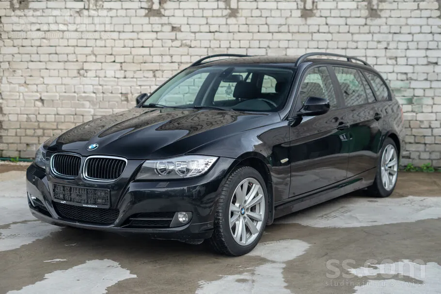 BMW 316I 2010 photo 3