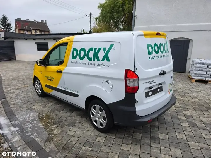 Ford Transit Courier 2022 photo 3