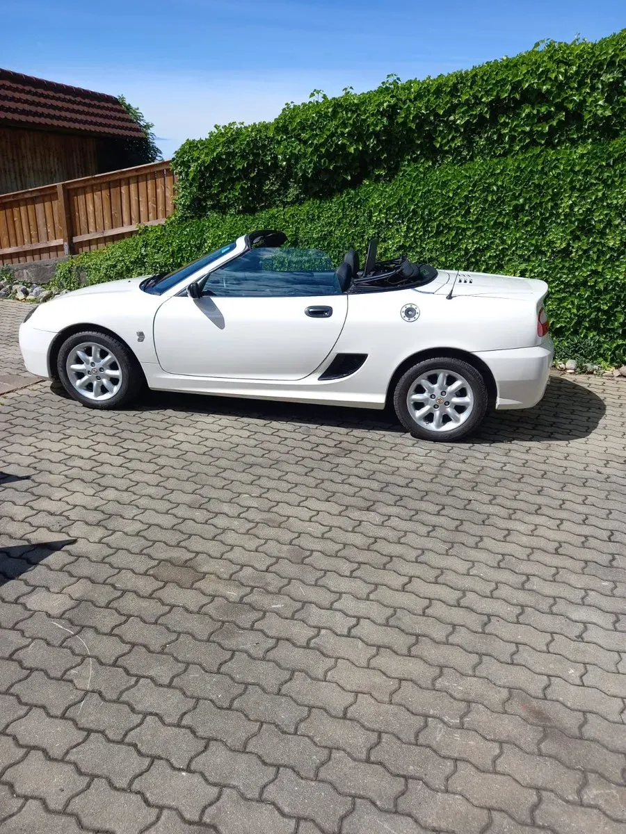 MG Mg Tf 2004 photo 3