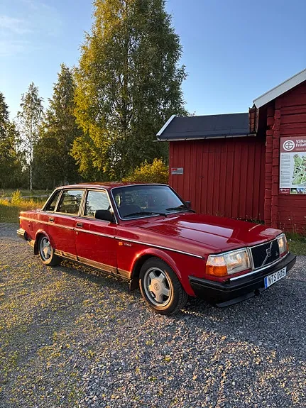 Volvo 240 1988 photo 2