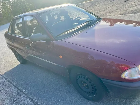 Opel Astra 1995 photo 2