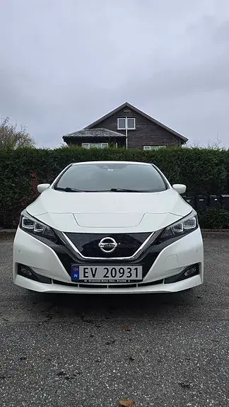 Nissan Leaf 2018 photo 2