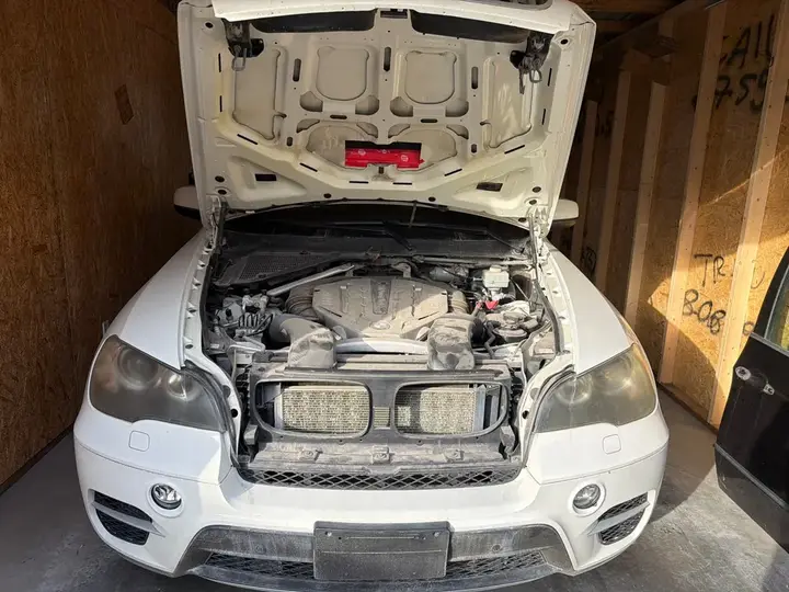 BMW X5 2011 photo 2