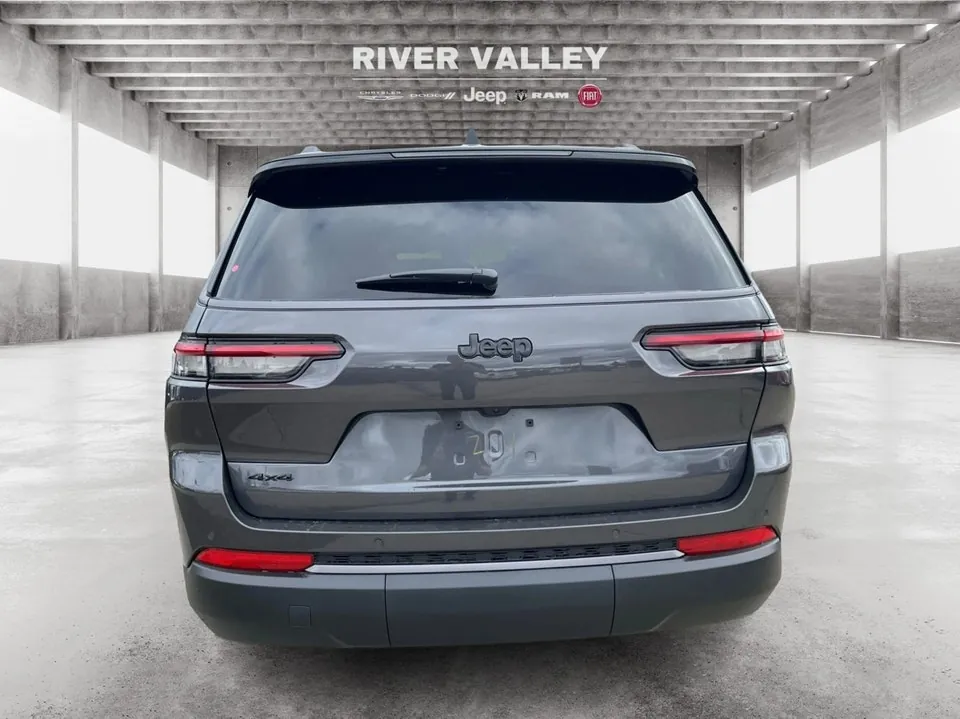 Jeep Grand Cherokee L 2026 photo 4