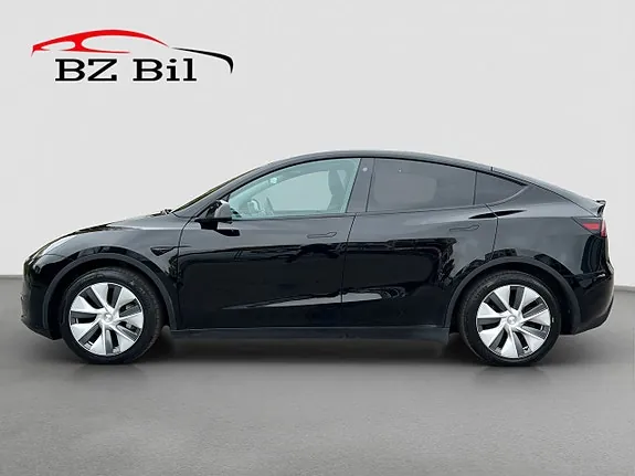 Tesla Model Y 2023 photo 2