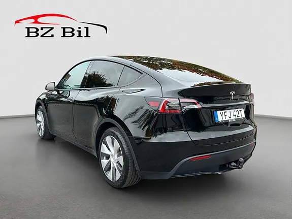 Tesla Model Y 2023 photo 3