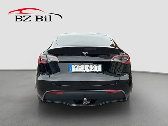 Tesla Model Y 2023 photo 4