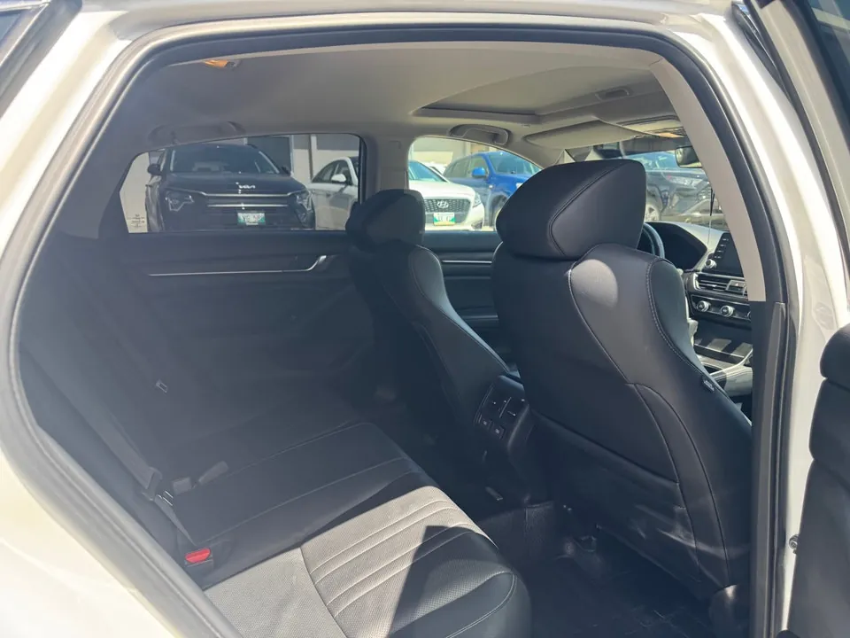 Honda Accord 2018 photo 4