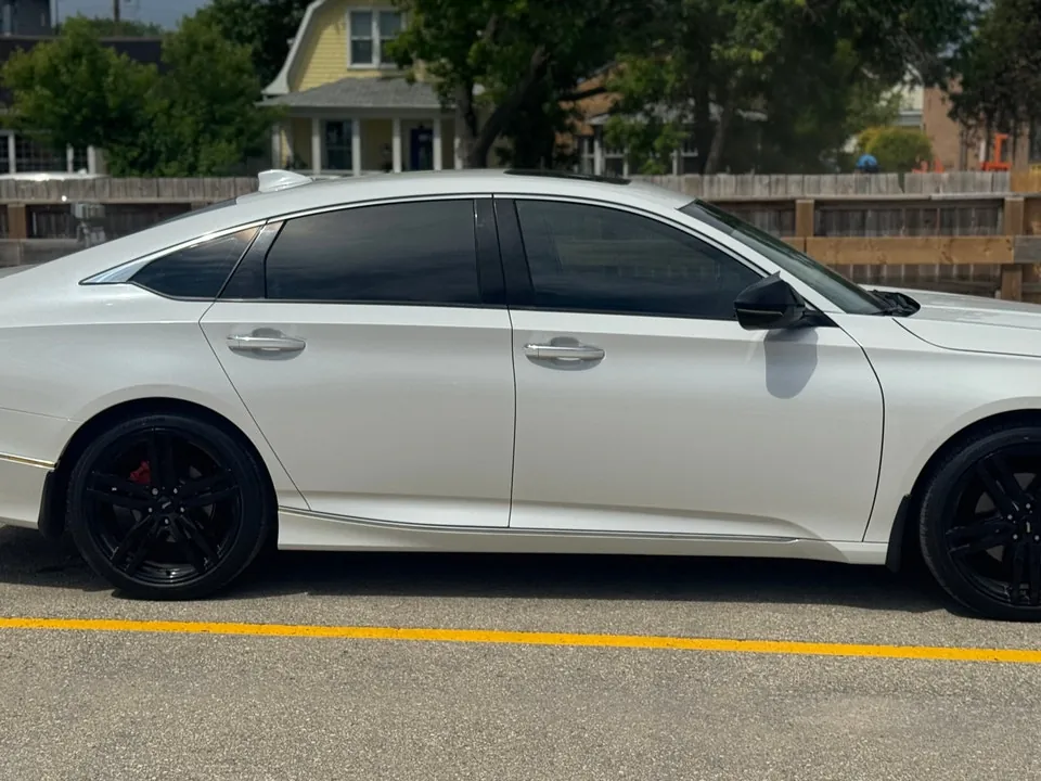 Honda Accord 2018 photo 2