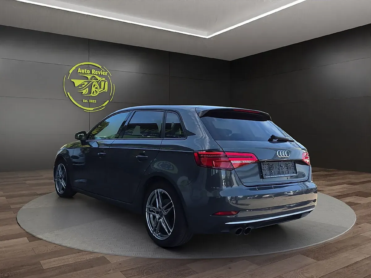 Audi A3 2017 photo 3