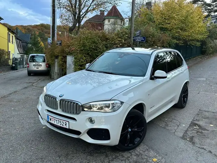 BMW X5 2015 photo 2