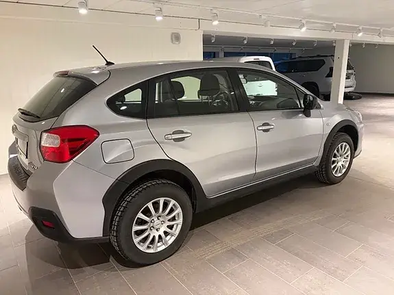 Subaru Xv 2012 photo 5