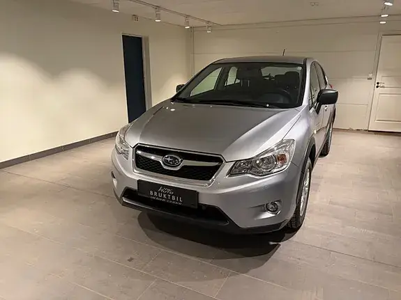 Subaru Xv 2012 photo 2