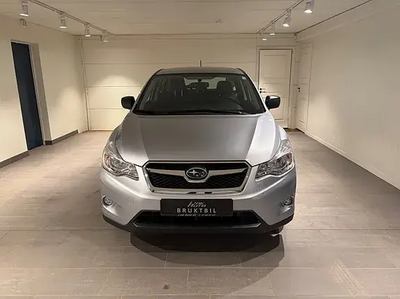 Subaru Xv 2012 photo 3