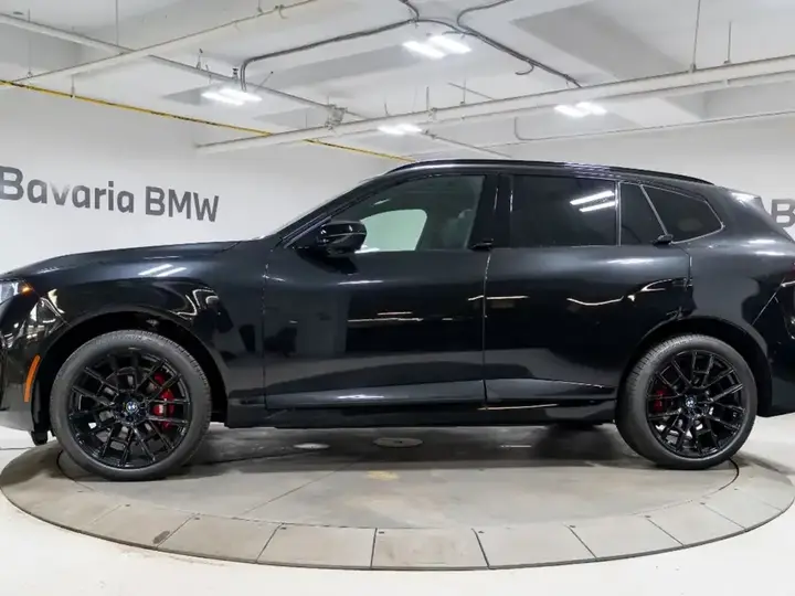 BMW X5 2027 photo 2