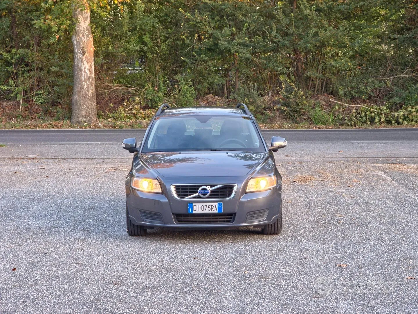 Volvo V50 2011 photo 2