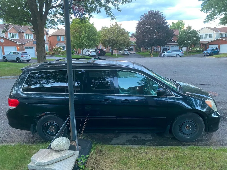 Honda Odyssey 2009 photo 3