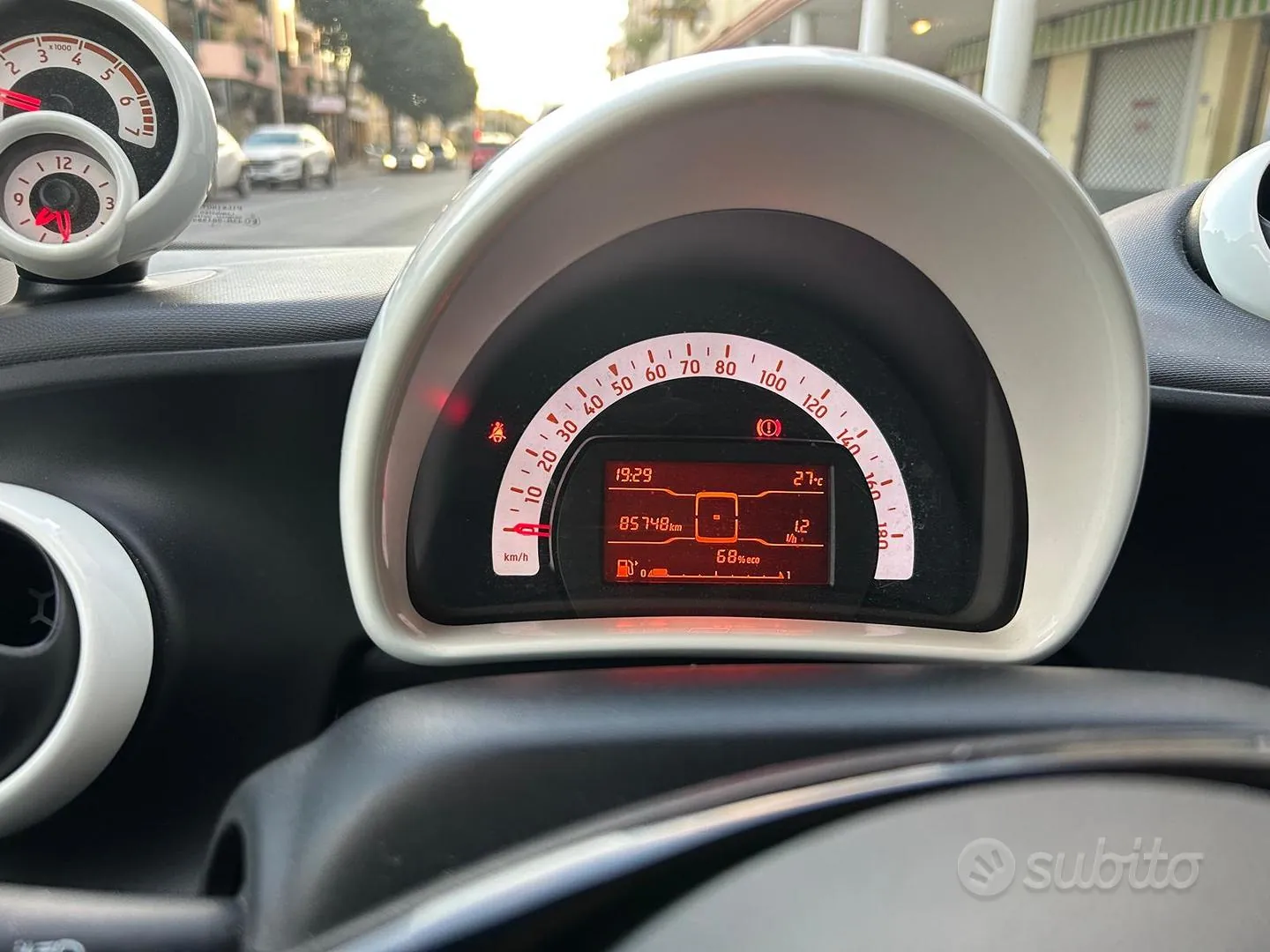 Smart Fortwo 2018 photo 2