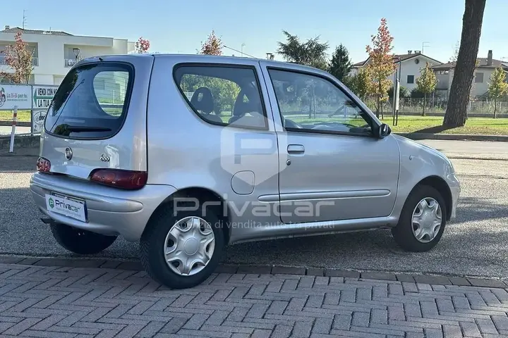 Fiat 600 2009 photo 5
